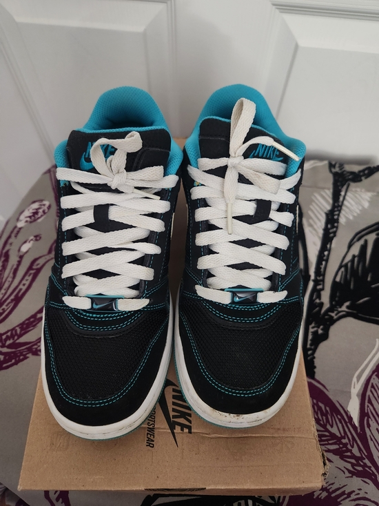Nike Shoes - Nike Black & Teal Mesh Low-Top Sneakers